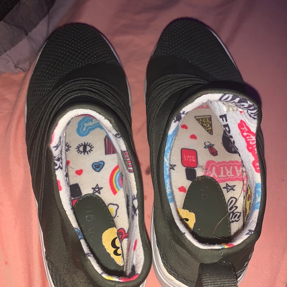 Emoji shoes